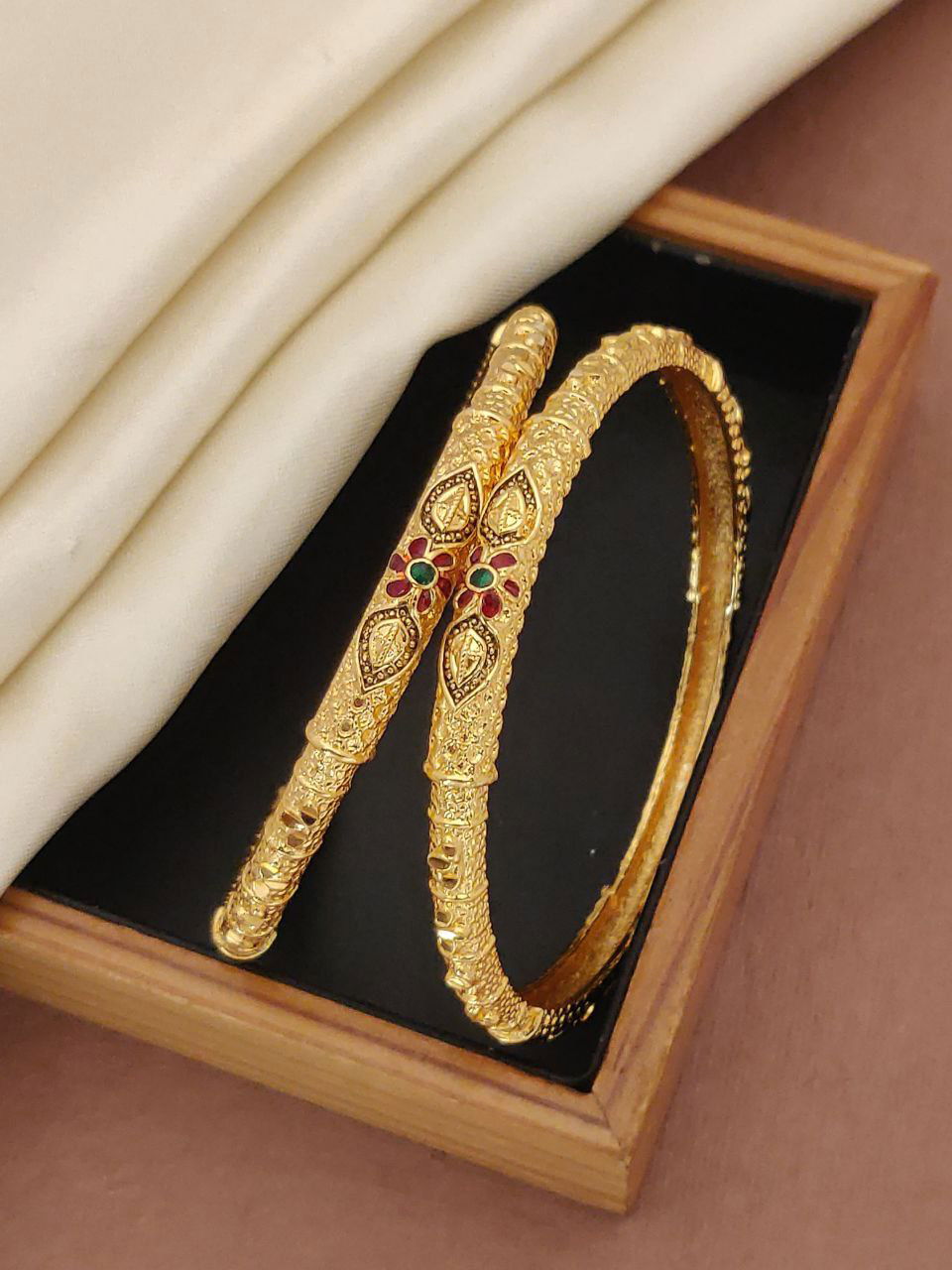 Daily Wear Brass Gold Plating Kadli 
